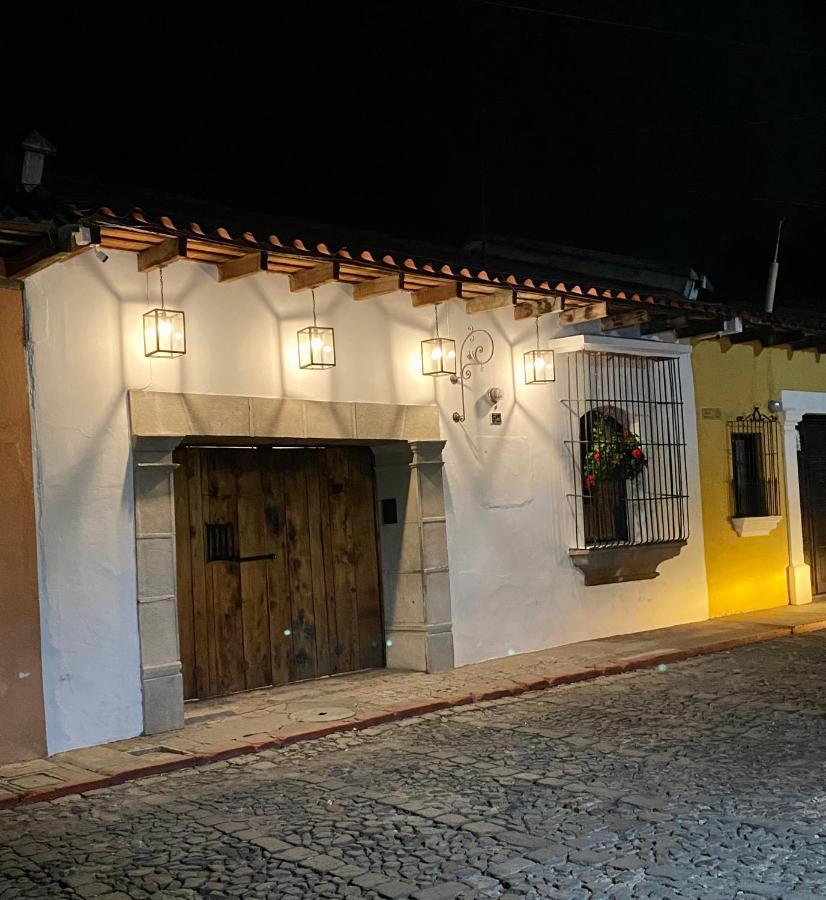 Parador De 危地马拉安地瓜 外观 照片